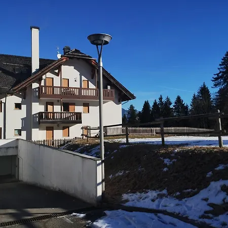 公寓 Lo Chalet Del Golf Club *